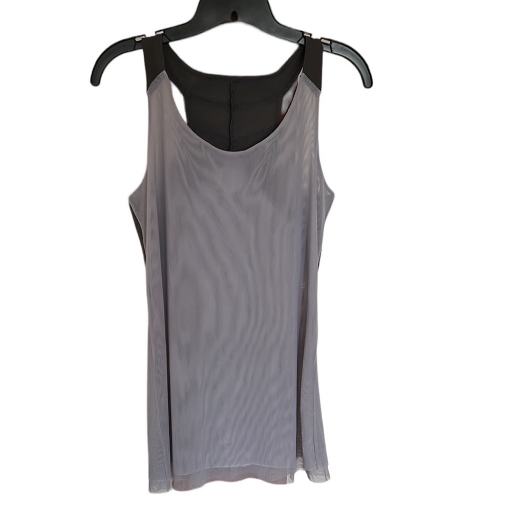 Oiselle Mesh Gray Tank Top. Women’s size 6. Nylon/Spandex